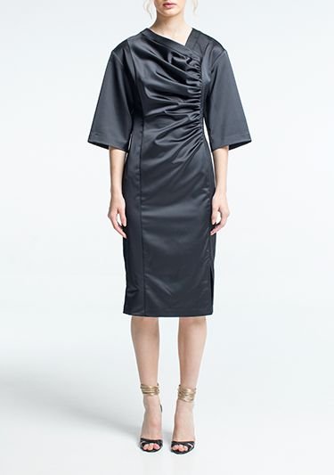Сукня чорна в японському стилі