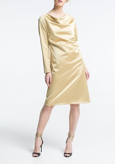 Платье золотое с объемным вырезом Фото 4