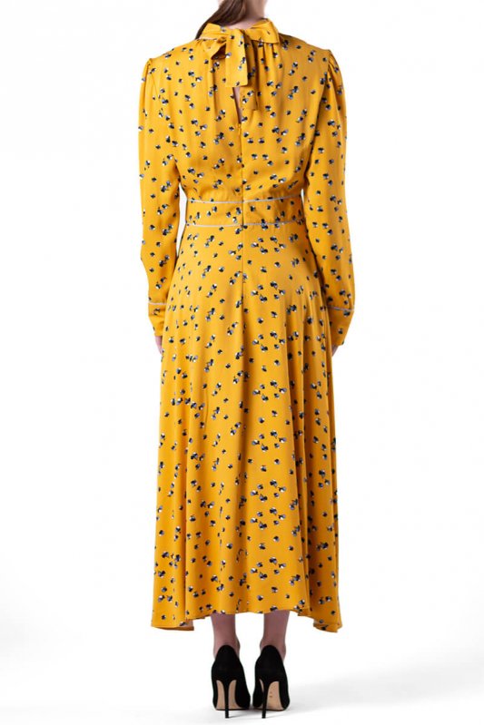 Желтое приталенное платье в цветочный принт Фото 3