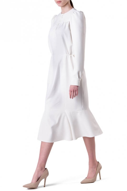 Белое приталенное платье ниже колена Фото 2