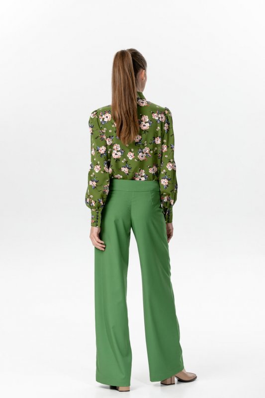 Блузка зеленая с цветочным принтом Фото 3