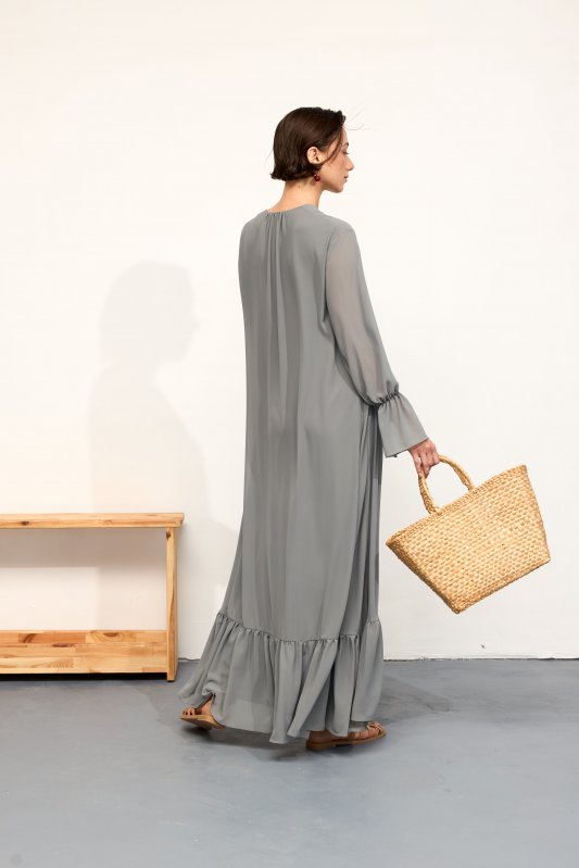 Длинное серое платье свободного кроя Фото 3