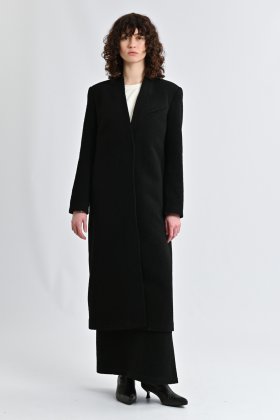 Черный костюм букле