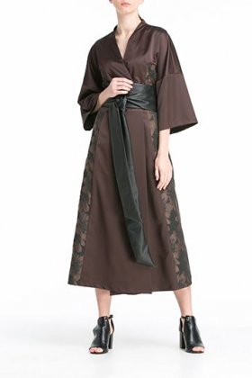Платье-кимоно коричневое из атласа